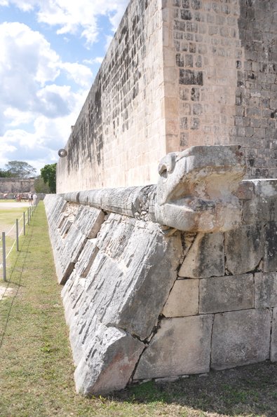 Chichén Itzá - Pie de Muro