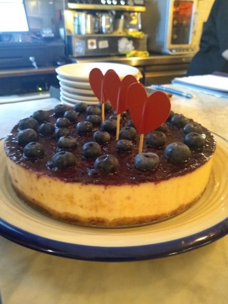Cheesecake for Fabiola's birthday (2)