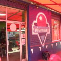 Via Maxi, an old ice cream shop