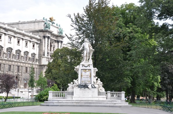 Statue of Mozart